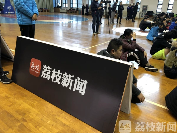 业余篮球运动员如何结合瑜伽提升技能_0